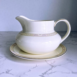 Royal-Doulton-Cassandra-Gravy jug